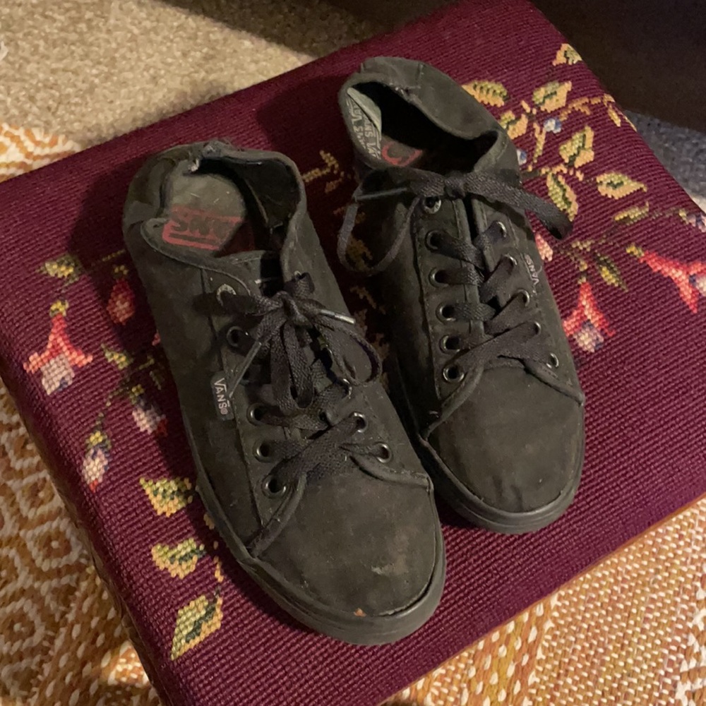 Vans - Picture 2 of 3